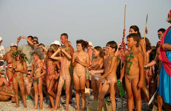 Family nudism gallery download [sunny beach] [ヌーディズムについて学ぶ]