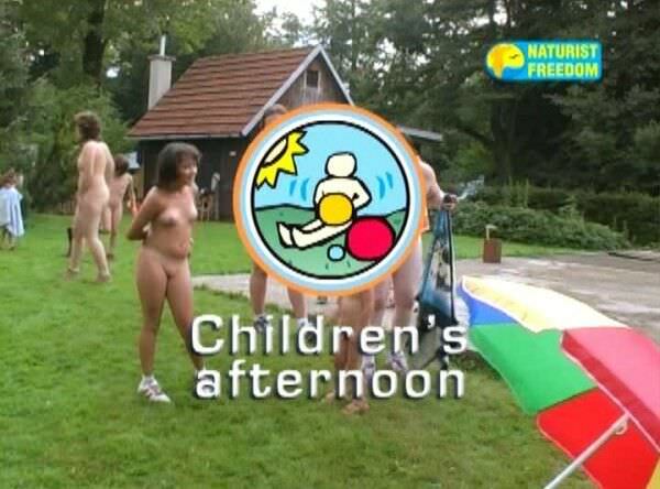 Childrens afternoon - family nudism video [720x576 | 00:26:17 | 1 GB] [ヌーディズムについて学ぶ]